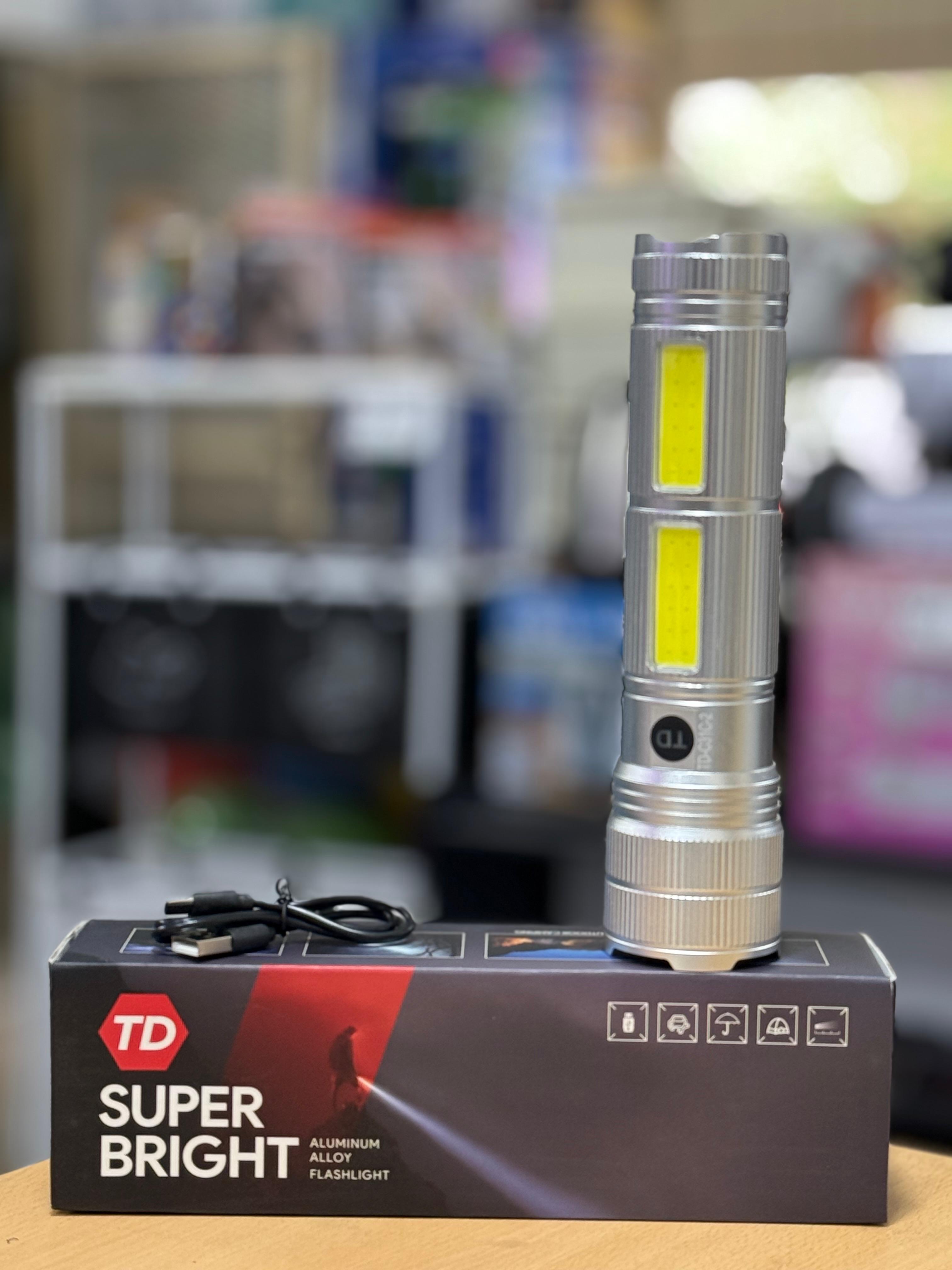 LINTERNA ULTRA POTENTE TD-C31C-2